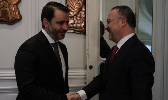 Dışişleri Bakan Yardımcısı Yılmaz, Paris'te Suriye Dışişleri Bakanı Şeybani ile görüştü