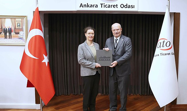 Fransa Büyükelçisi Isabelle Dumont ile beraberindeki heyet, ATO Başkanı Baran'ı ziyaret etti