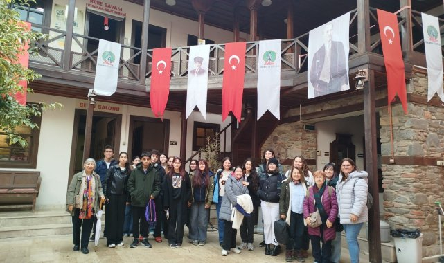 İzmir Büyükşehir Belediyesi'nden "Kitaplarla Yolculuk"