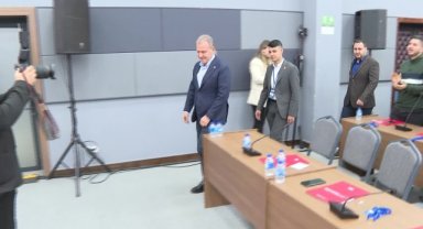 Mersin Büyükşehir Belediye Başkanı Seçer: 