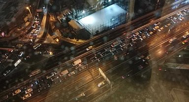 Metro İstanbul: Şehir içi ulaşımın aksamaması için bazı hatlarımızda seferler ilk etapta 02.00'ye kadar uzatılmıştır