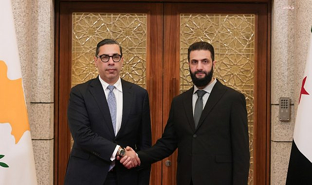 Suriye Geçiş Hükümeti'nin Cumhurbaşkanı Şara, Güney Kıbrıs Rum Yönetimi'nin Dışişleri Bakanı Kombos ile görüştü