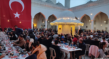 AK Parti Kartal Gençlik Kolları'ndan Birlik ve Bereket Sofrası
