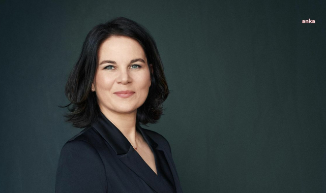 Almanya Dışişleri Bakanı Annalena Baerbock, Yeşiller Partisi'nin meclis grubu liderliğinden çekildi