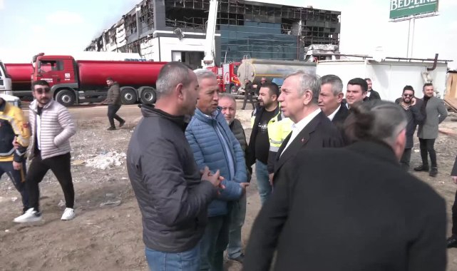 Ankara'da yatak fabrikasında çıkan yangın söndürüldü...Mansur Yavaş: "En önemlisi can kaybı olmamasıdır"