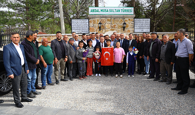 Antalya Büyükşehir Belediye Başkanı Böcek, Kadir Gecesi'ni Elmalı'da vatandaşlar ile geçirdi