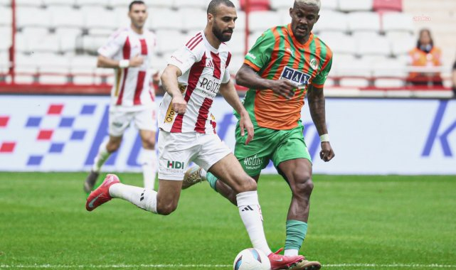 Antalyaspor sahasında Alanyaspor'u 2-1 mağlup etti