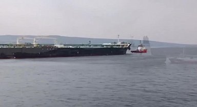 Çanakkale Boğazı'nda makine arızası veren 140 bin ton ham petrol taşıyan tanker kurtarıldı