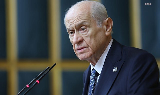 Devlet Bahçeli'den çağrı: "PKK terör örgütü ve iltisaklı gruplar derhal ve ön şartsız silah bırakmalı, hatta kanlı silahlarını Türkiye Cumhuriyeti'ne teslim etmelidir"