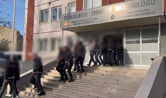 Diyarbakır merkezli 4 ilde rüşvet operasyonu: 26 tutuklama