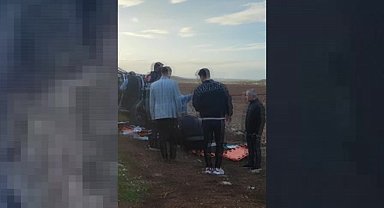 Diyarbakır'da zincirleme trafik kazası: 3 ölü, 1'i bebek 6 yaralı