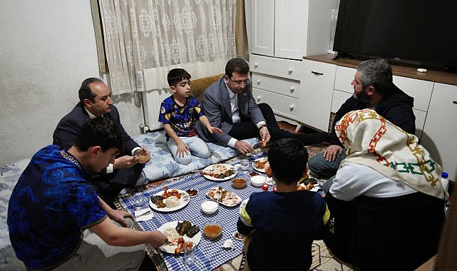 Ekrem İmamoğlu, İstanbul'da iftarını Örs ailesi ile açtı