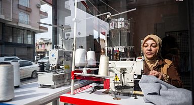 Mersin Büyükşehir Belediyesi'nin MERCEK kurslarında kadınlar daha da güçleniyor