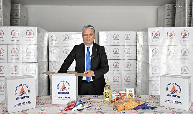 Muratpaşa Belediyesi, 55 mahallede vatandaşlara gıda kolisi desteği verdi