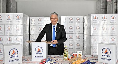 Muratpaşa Belediyesi, 55 mahallede vatandaşlara gıda kolisi desteği verdi