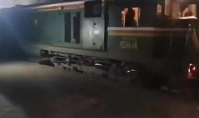 Pakistan'da tren kaçırma olayındaçok sayıda kişi hayatını kaybetti