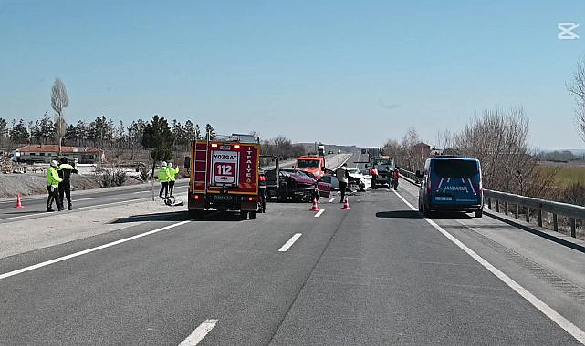 Yozgat'ta meydana gelen trafik kazasında 3'ü ağır 6 kişi yaralandı
