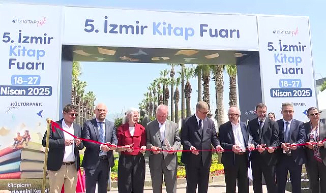 5. İzmir Kitap Fuarı, Kültürpark'ta kapılarını açtı