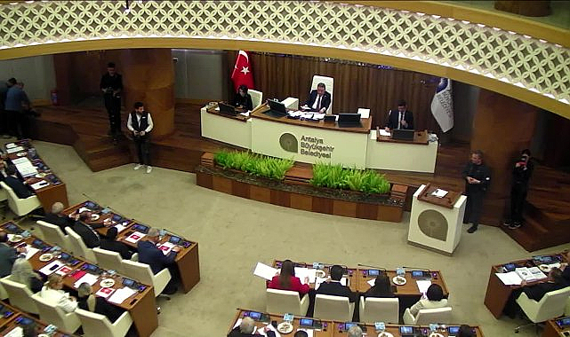 Antalya Büyükşehir Belediyesi'nin 2024 yılı faaliyet raporu kabul edildi