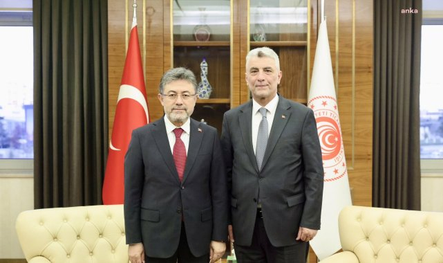 Bakan Bolat ve Bakan Yumaklı, tarım alanında yaşanan gelişmeleri görüşmek üzere bir araya geldi