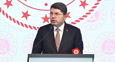 Bakan Tunç: "Adliye binaları, ceza infaz kurumlarımı ve Bakanlığımıza bağlı hizmet binalarında olumsuz duruma rastlanmadı"