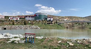 Çölleşme ve Erozyonla Mücadele Genel Müdürü Prof. Dr. Yenigün: "Ekosistemi yeniden canlandırmanın ana odaklarından bir tanesi ağaçlandırmayı artırmak"