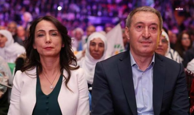 DEM Parti Eş Genel Başkanları Hatimoğulları ve Bakırhan'dan Paskalya Bayramı mesajı