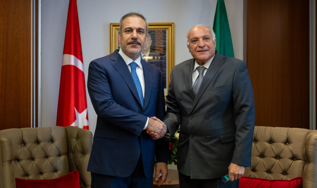 Dışişleri Bakanı Fidan, Cezayirli mevkidaşı Ahmed Attaf ile bir araya geldi