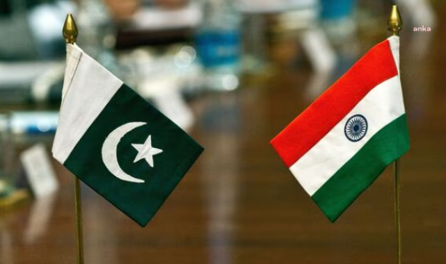 Hindistan, Keşmir'de 26 kişinin öldürüldüğü terör saldırısının ardından Pakistan'ı suçladı, İndus su anlaşmasını askıya aldı