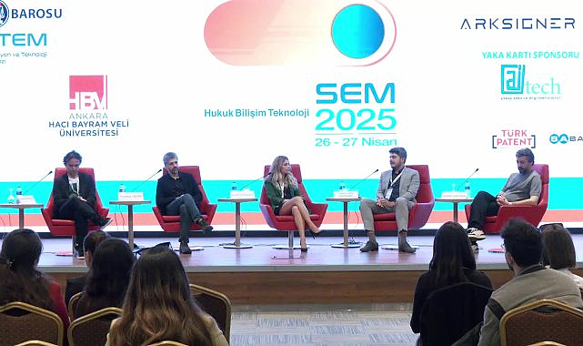 Hukuk Bilişim Teknoloji Sempozyumu'nda, bilişim ve teknolojideki güncel gelişmeler hukuki açıdan ele alındı