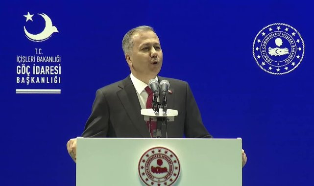 İçişleri Bakanı Yerlikaya: "Suriyeli kardeşlerimizin dönüş sürecini, 14 yıllık misafirliğin vakarına yakışır biçimde yürütüyoruz"