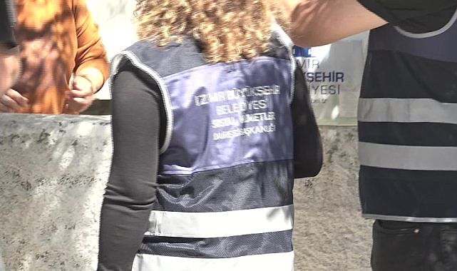 İzmir Büyükşehir Belediyesi'nin Süt Kuzusu Projesi'nde yeni dağıtımlar başladı