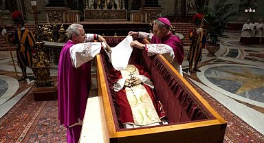 Kardinaller, Papa Francis'in cenaze töreninin 26 Nisan'da yapılmasını kararlaştırdı: Törene, Trump, Macron ve Zelenski de katılacak 
