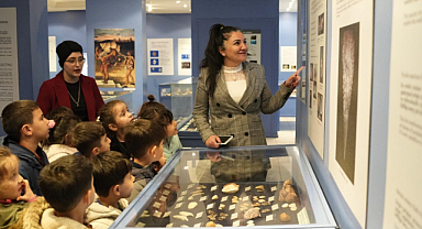 Kartal Belediyesi Kreş öğrencileri, Can Geyran Deniz Kabukları Merkezi'nde Keşfe Çıktı