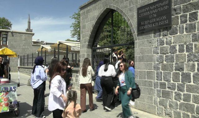 Paskalya Bayramı Diyarbakır'da kutlandı