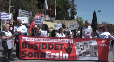 Sağlık çalışanları: Şiddetsiz bir ülke, şiddetsiz bir sağlık ortamı istiyoruz!