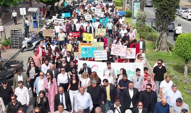 Alanya Belediyesi'nin Engelsiz Halk Plajı hizmete açıldı