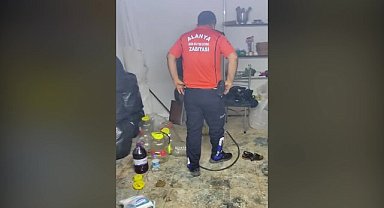 Alanya Belediyesi Zabıta Müdürlüğü ekipleri, ruhsatsız şalgam imalathanesini mühürledi