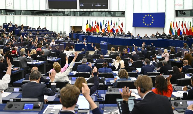Avrupa Parlamentosu: Türkiye'nin AB süreci donmuş halde kalmalı