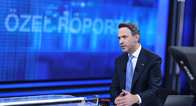 Bakan Bayraktar'dan elektrik ve doğalgaza zam açıklaması: Elektriğe düşünmüyoruz, doğalgaz tarafına bir bakmamız lazım