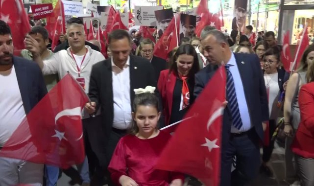 Bornova Belediyesi'nin Küçükpark Meydanı'nda başlattığı "Genç Festivali" sona erdi
