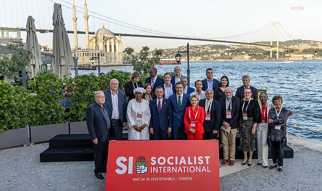 CHP Lideri Özel: Bugün İstanbul'da, 81 ülkeden 89 partinin üyesi olduğu Sosyalist Enternasyonal toplantılarımıza başladık