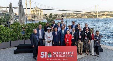 CHP Lideri Özel: Bugün İstanbul'da, 81 ülkeden 89 partinin üyesi olduğu Sosyalist Enternasyonal toplantılarımıza başladık