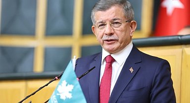 Davutoğlu'ndan İsrail saldırılarında yaşamını yitiren beş İHH görevlisi için başsağlığı mesajı