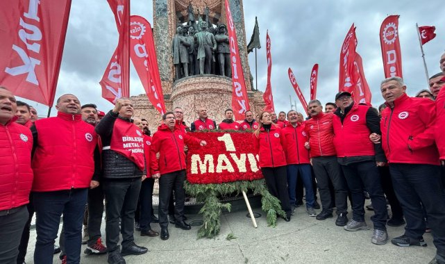 DİSK, Taksim Meydanı'nda... Arzu Çerkezoğlu iktidara seslendi: "Taksim yasağından vazgeçin, bu barikatları kaldırın"