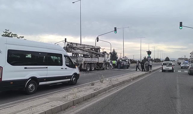 Diyarbakır'da beş aracın karıştığı zincirleme trafik kazasında 11 yaralı