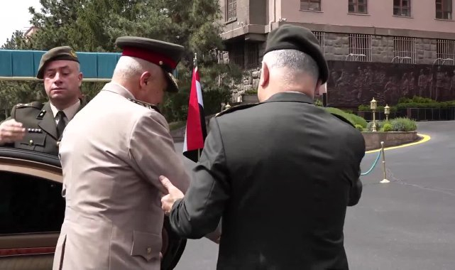 Genelkurmay Başkanı Orgeneral Gürak, Mısır Genelkurmay Başkanı Korgeneral Khalifa ile Ankara'da görüştü