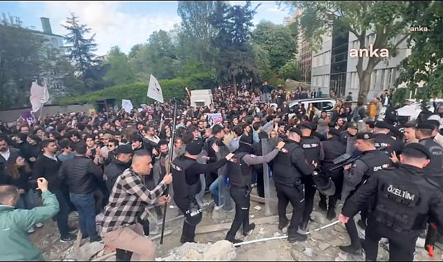 İlahiyatçı Nureddin Yıldız'ı protesto eyleminden sonra tutuklanan 5 Boğaziçili tahliye edildi