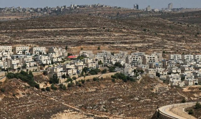 İsrail, Batı Şeria'da yeni yerleşimlere izin verdi; Filistinli yetkililer, Gazze'deki saldırılarda 13 kişinin öldüğünü açıkladı