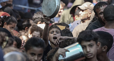 İsrail'in Gazze'ye askeri harekatı uluslararası kamuoyunda tepki topladı, İsrail, Gazze'ye yardım girişlerini hala engelliyor 
